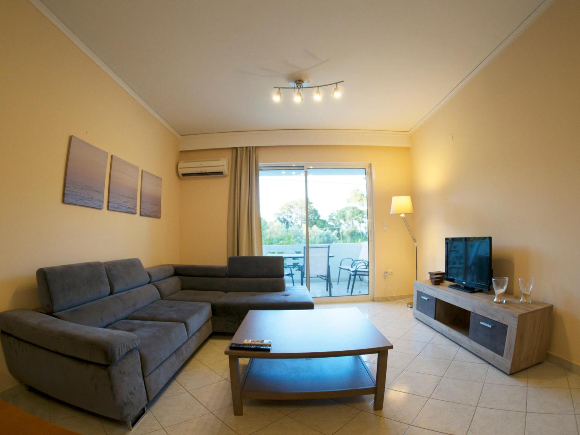 50m From Sea! Apartment Xylokastro